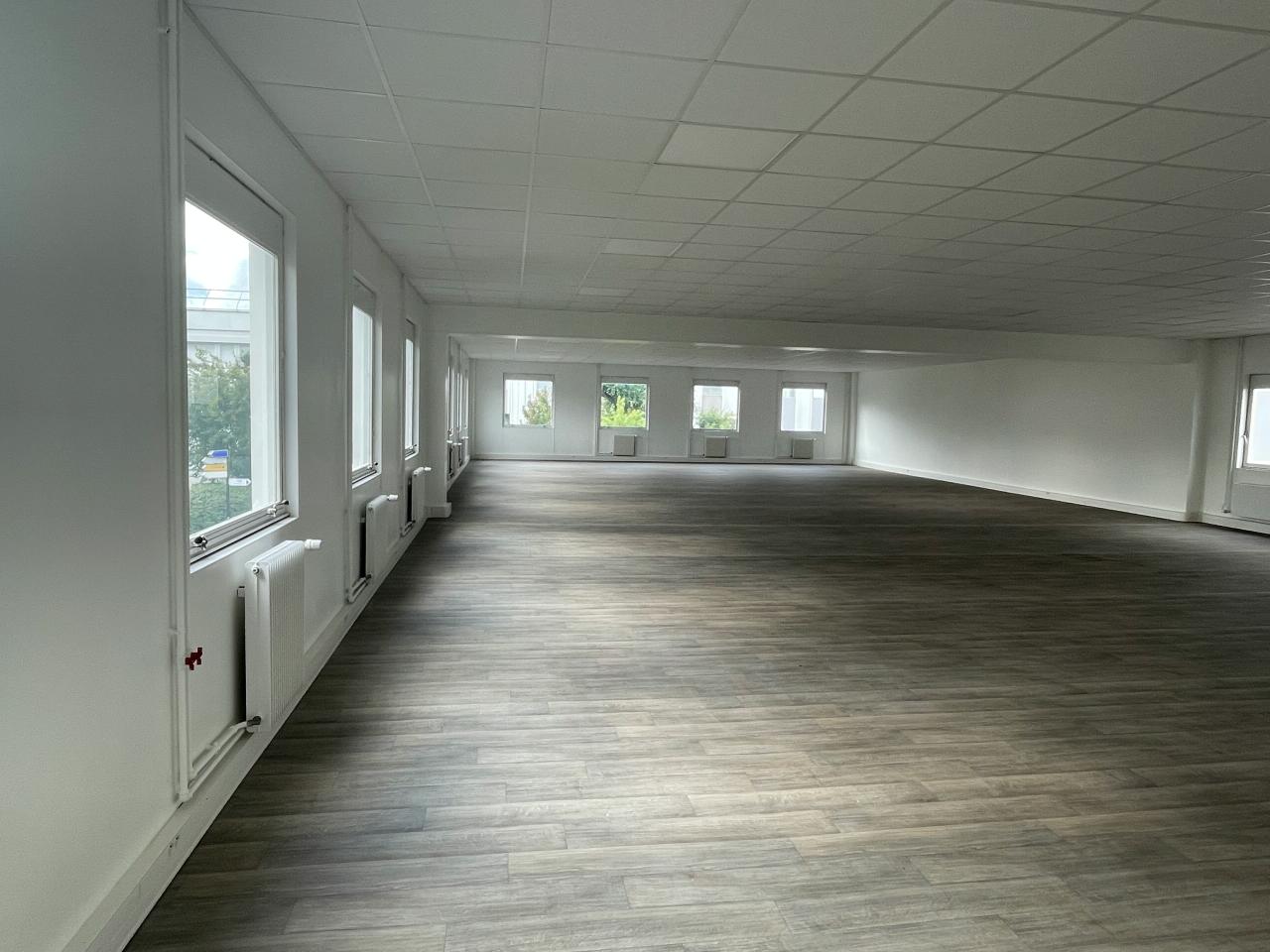 Bureau Osny 255m² Vente bureau Osny Val-d'Oise OVBUR2425831 2